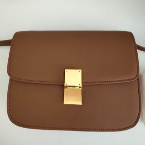 Used Caramel Celine Box Medium